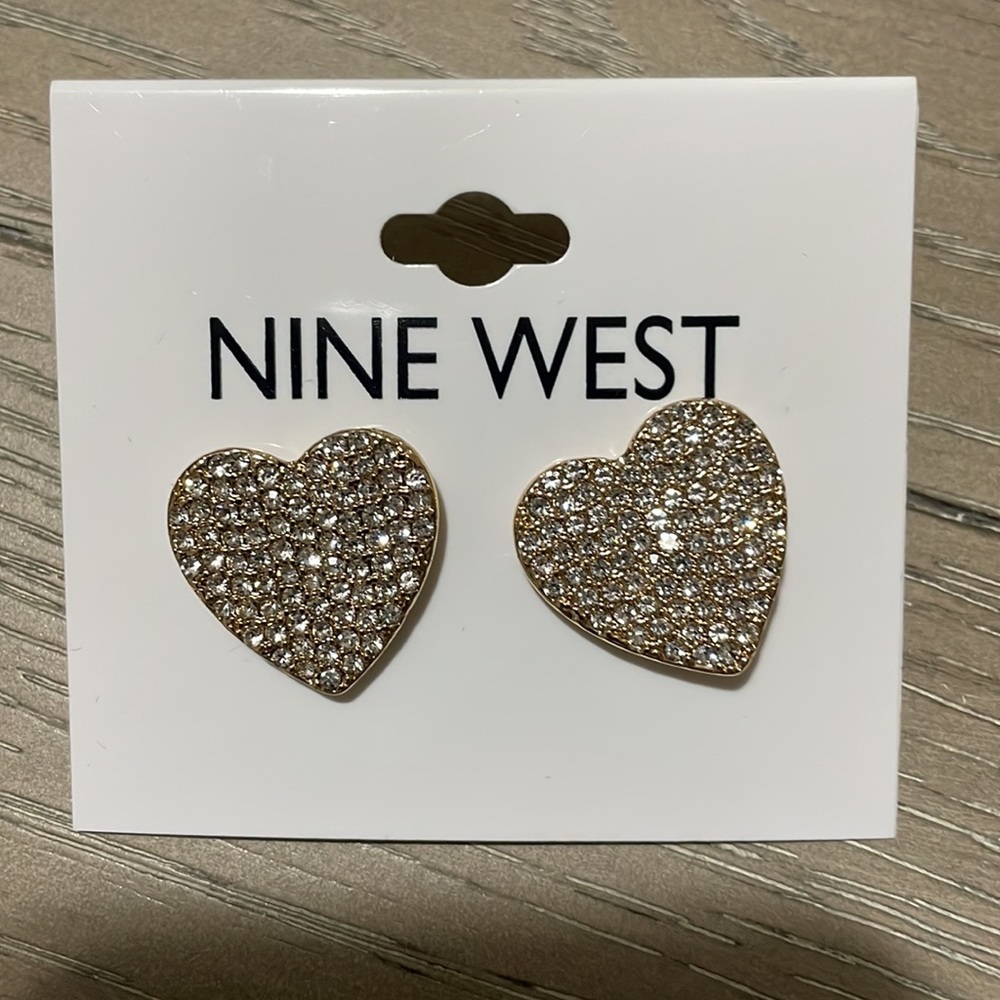 HEART SHAPE EARRINGS ♥️♥️ - Picture 3 of 3